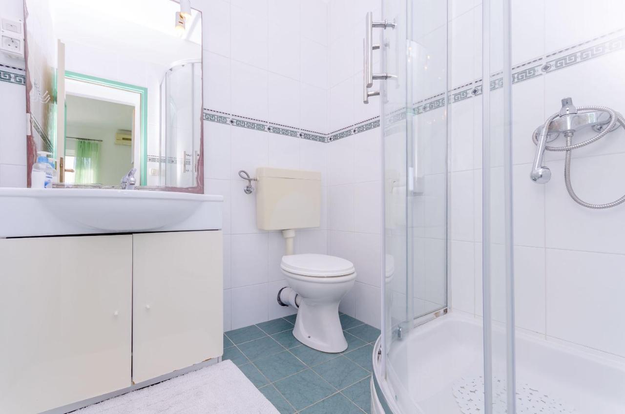 Apartments Zdenka Donji Okrug  Екстериор снимка