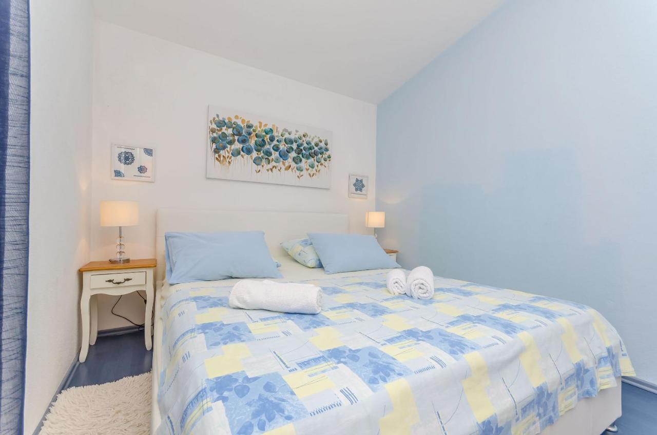 Apartments Zdenka Donji Okrug  Екстериор снимка